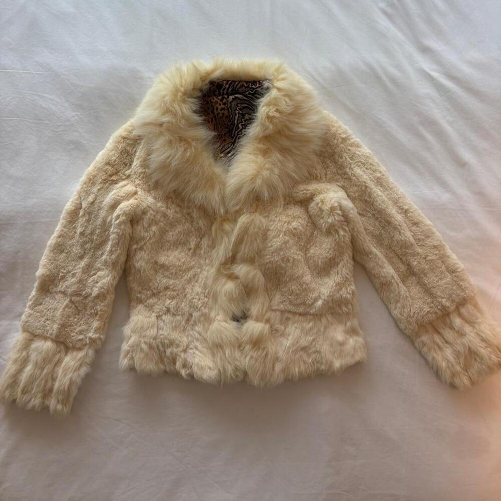Japanese cream real rabbit fur with fox fur collar
